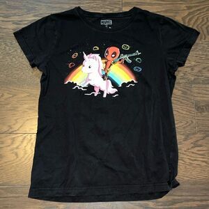 Tee Turtle Marvel Deadpool Riding His My little pony Unicorn Woman’s T-Shirt J2X
